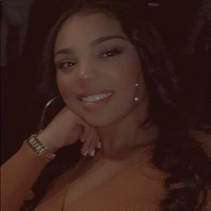 Meet your Posher, Brandie